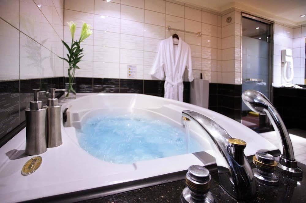 Kao Yuan Hotel - Zhong Zheng Taichung Eksteriør bilde