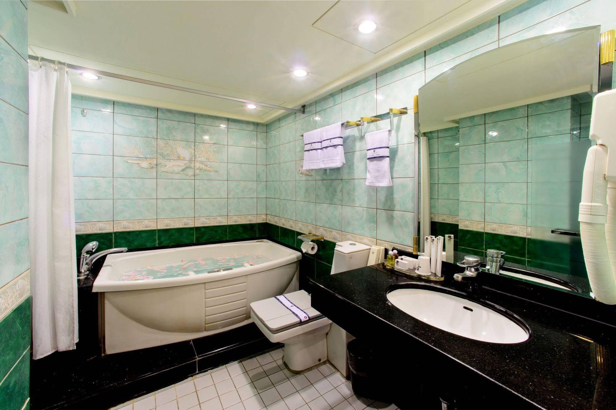 Kao Yuan Hotel - Zhong Zheng Taichung Eksteriør bilde
